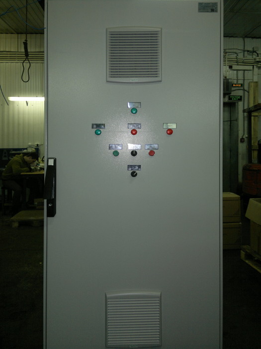 Серия шкафов управления насосными агрегатами от 30 до 75кВт для АК «Алроса»